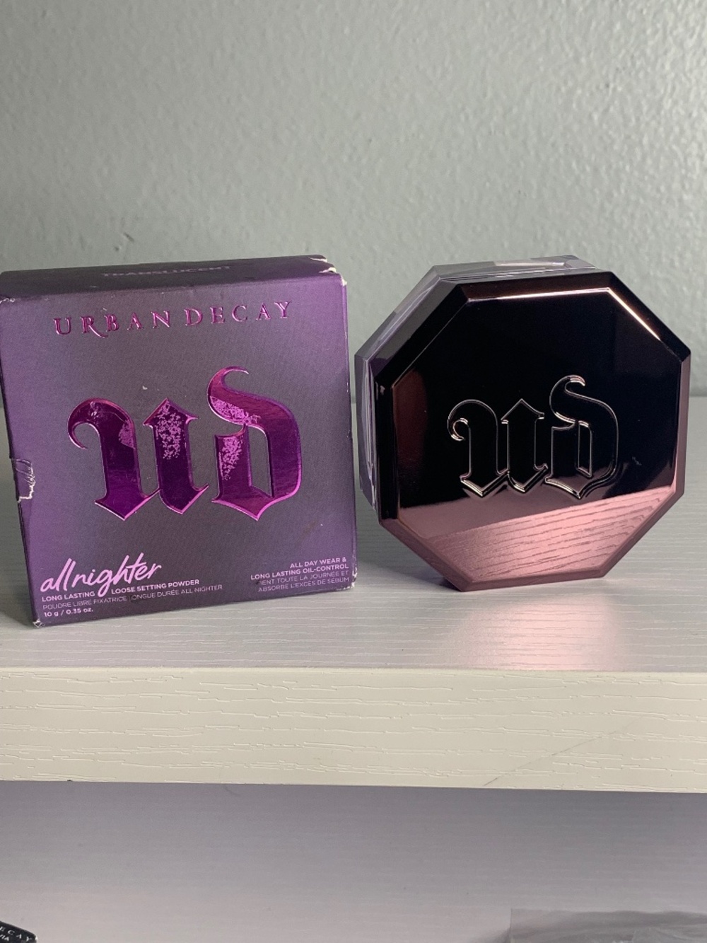 Urban Decay All Nighter translucent Loose Setting Powder - Purple Packaging